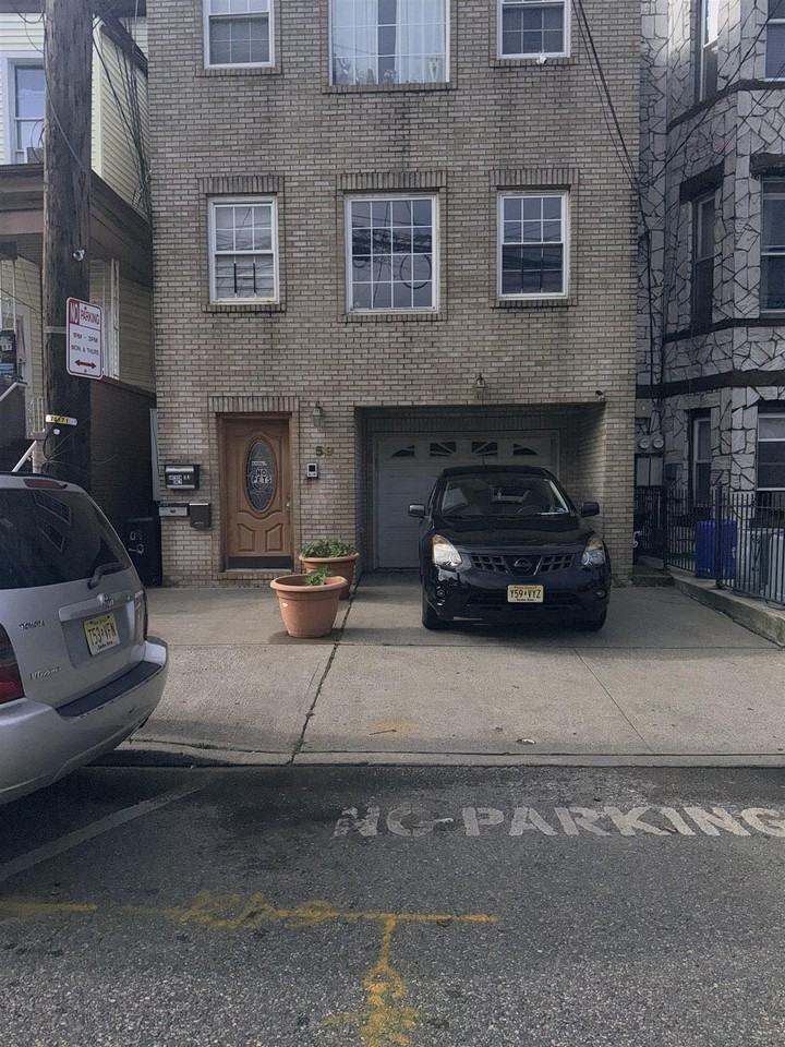 59 Atlantic St - Photo 2 of 18