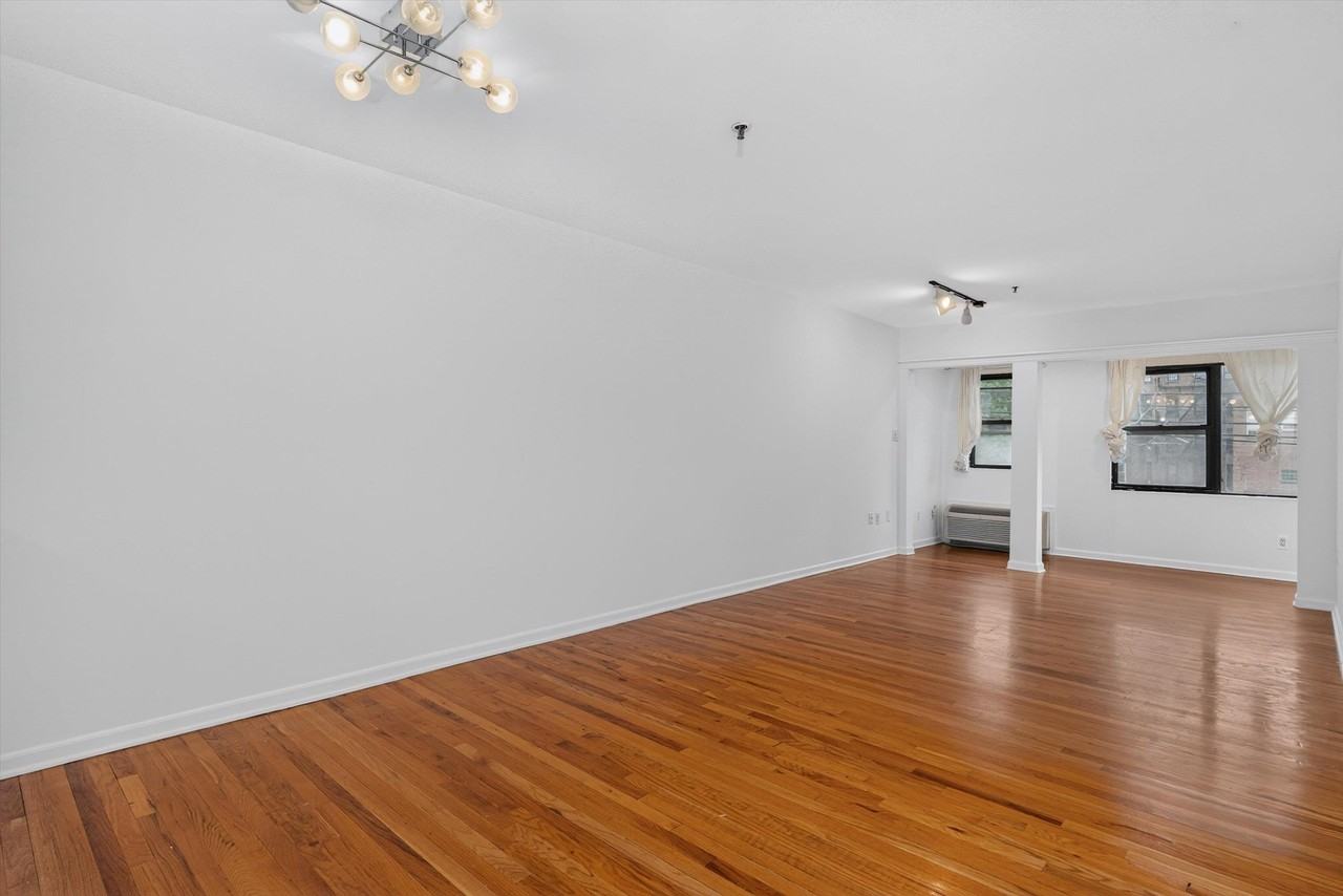 312 Madison St #2A - Photo 2 of 20