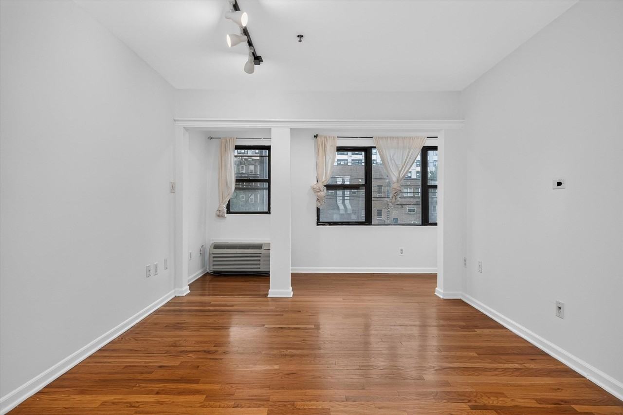 312 Madison St #2A - Photo 7 of 20