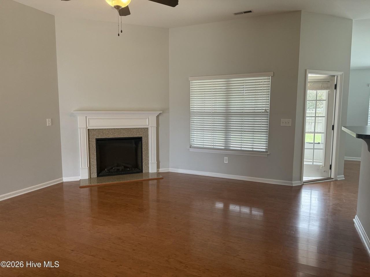 2613 Rhinestone Dr - Photo 2 of 21