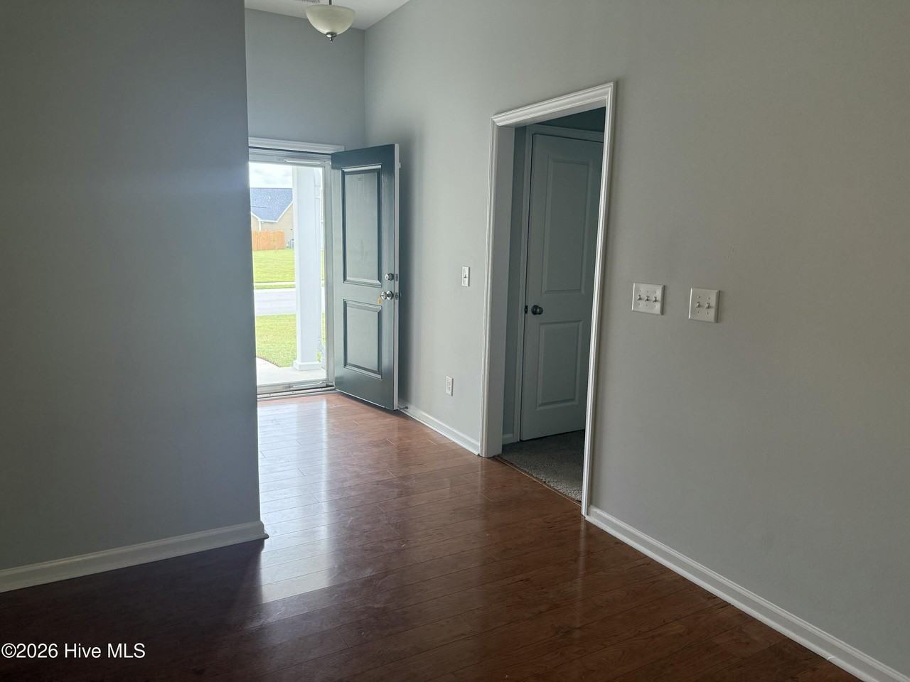 2613 Rhinestone Dr - Photo 5 of 21