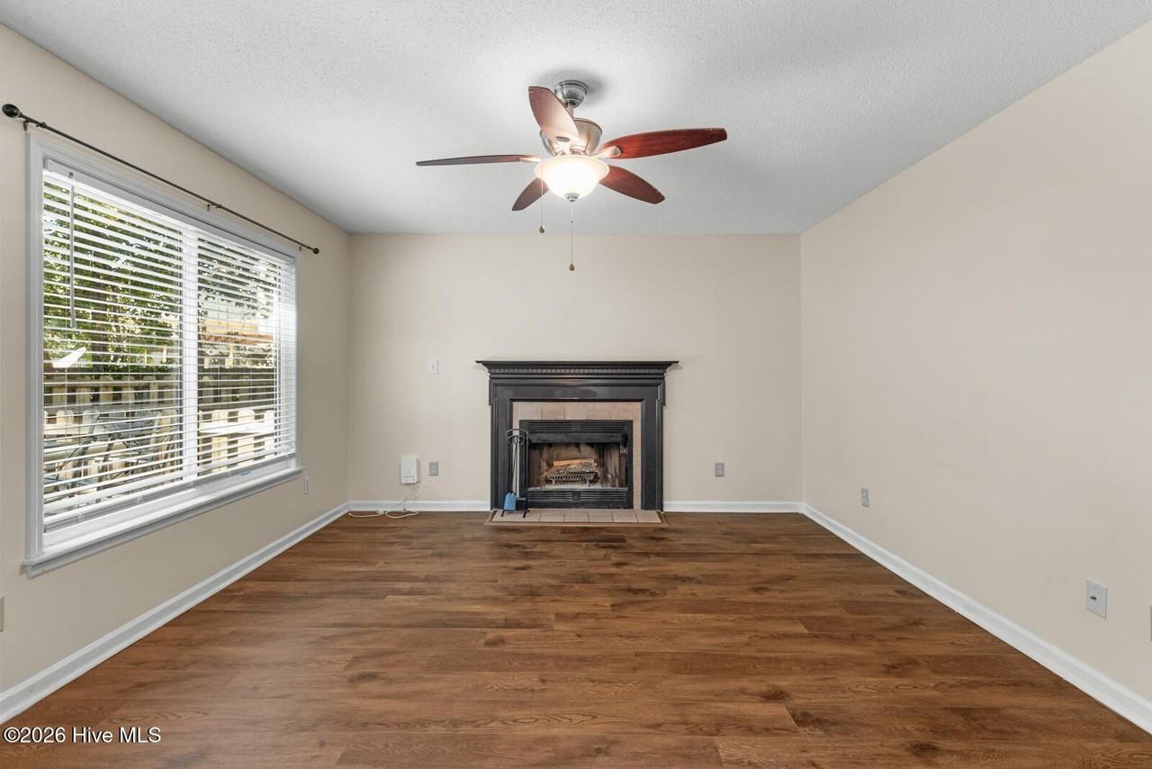 108 Erskine Ct - Photo 7 of 28