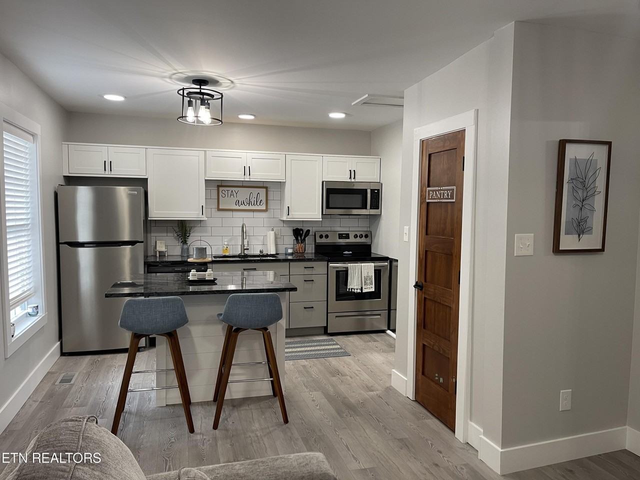 2316 Cedar Ln #A - Photo 2 of 12