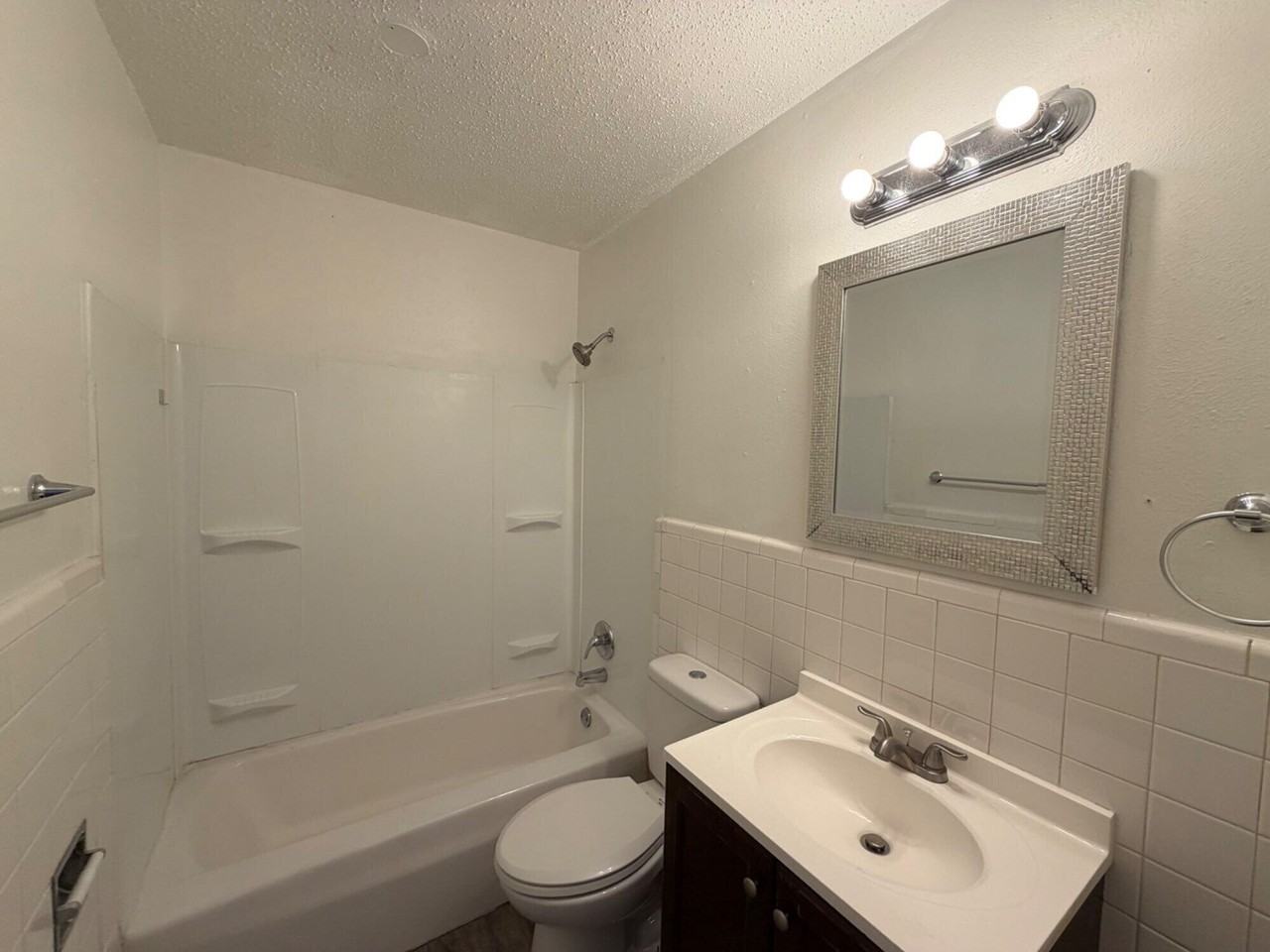 2116 40th St #B - Photo 6 of 7
