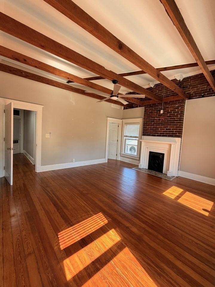 102 W Second St #5 - Photo 4 of 26