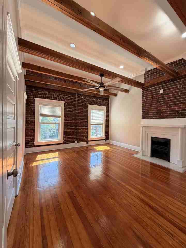 102 W Second St #5 - Photo 6 of 26