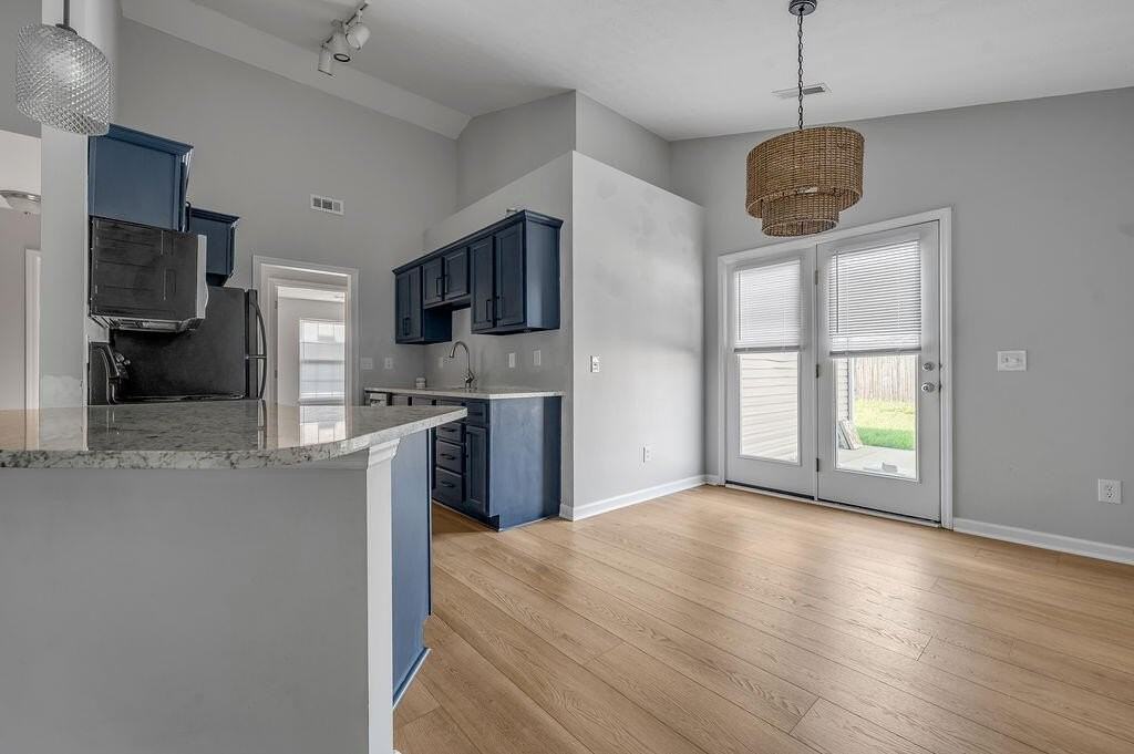 3056 Shady Knoll Rst - Photo 5 of 16