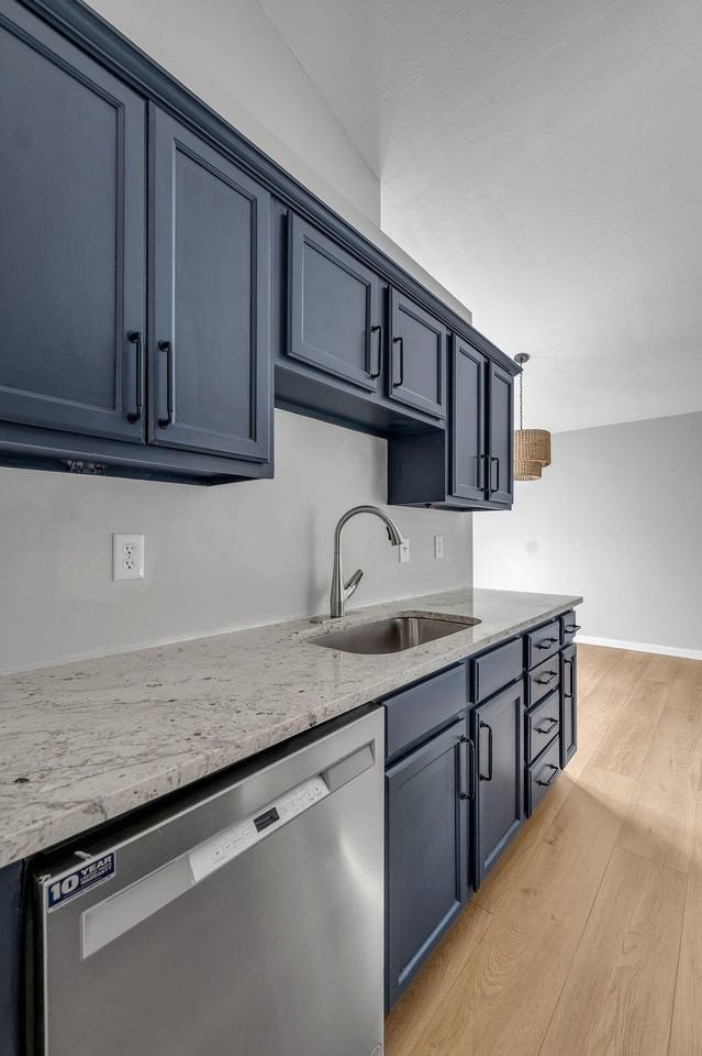 3056 Shady Knoll Rst - Photo 7 of 16