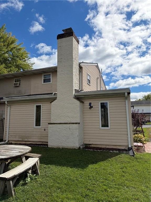 282 Poplar St - Photo 5 of 25
