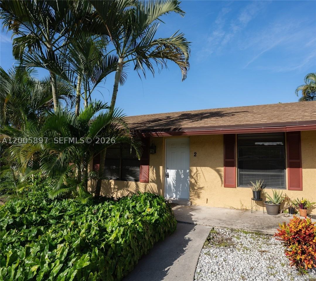 4259 Royal Banyan Way #B - Photo 4 of 20