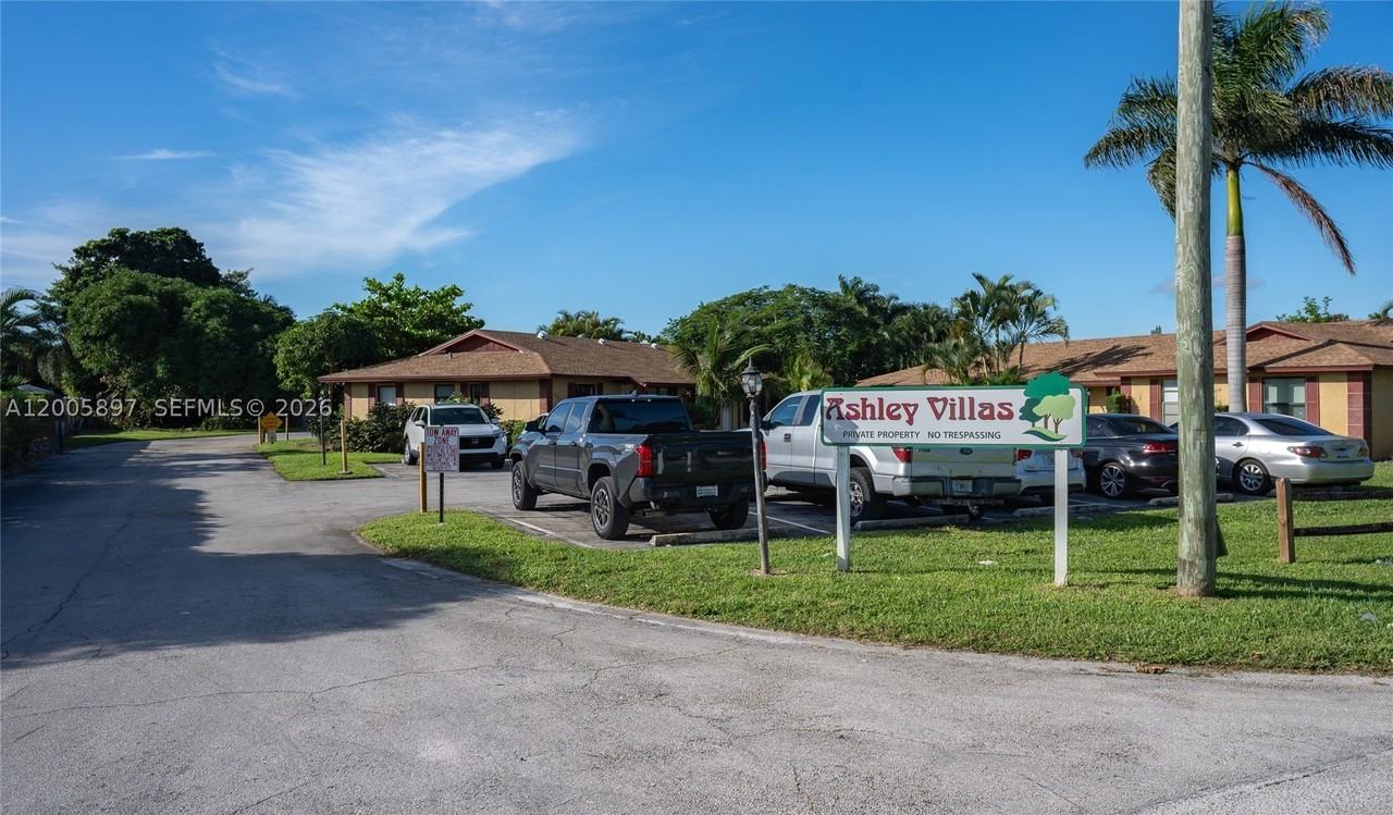 4259 Royal Banyan Way #B - Photo 6 of 20