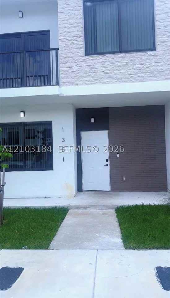 1351 Nw 4th Ter - Photo 2 of 6