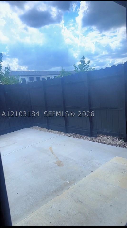 1351 Nw 4th Ter - Photo 3 of 6