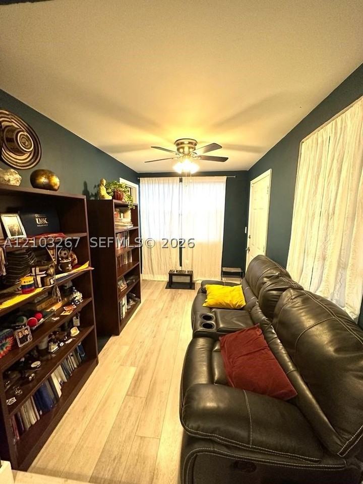 2751 Sw 4th Ct - Photo 7 of 23