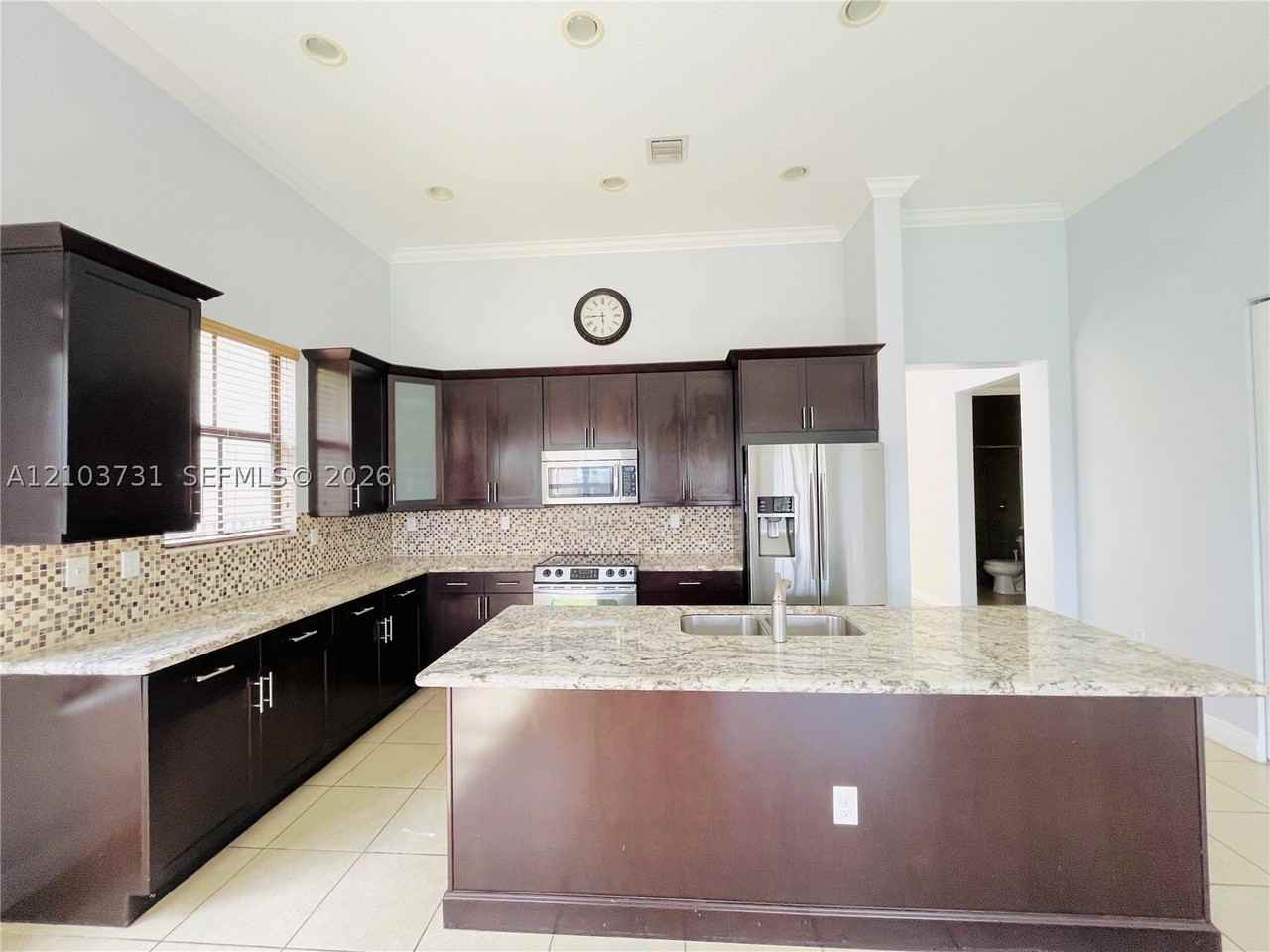 8377 Nw 39th Ct - Photo 3 of 28