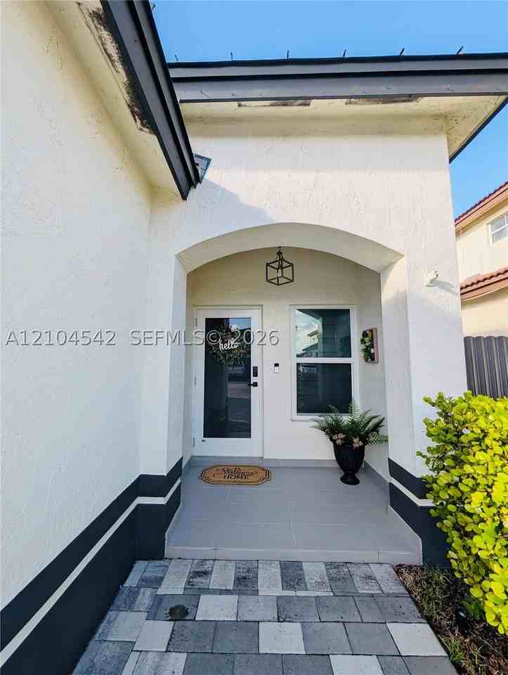 8137 Nw 199th Ter #0 - Photo 4 of 49