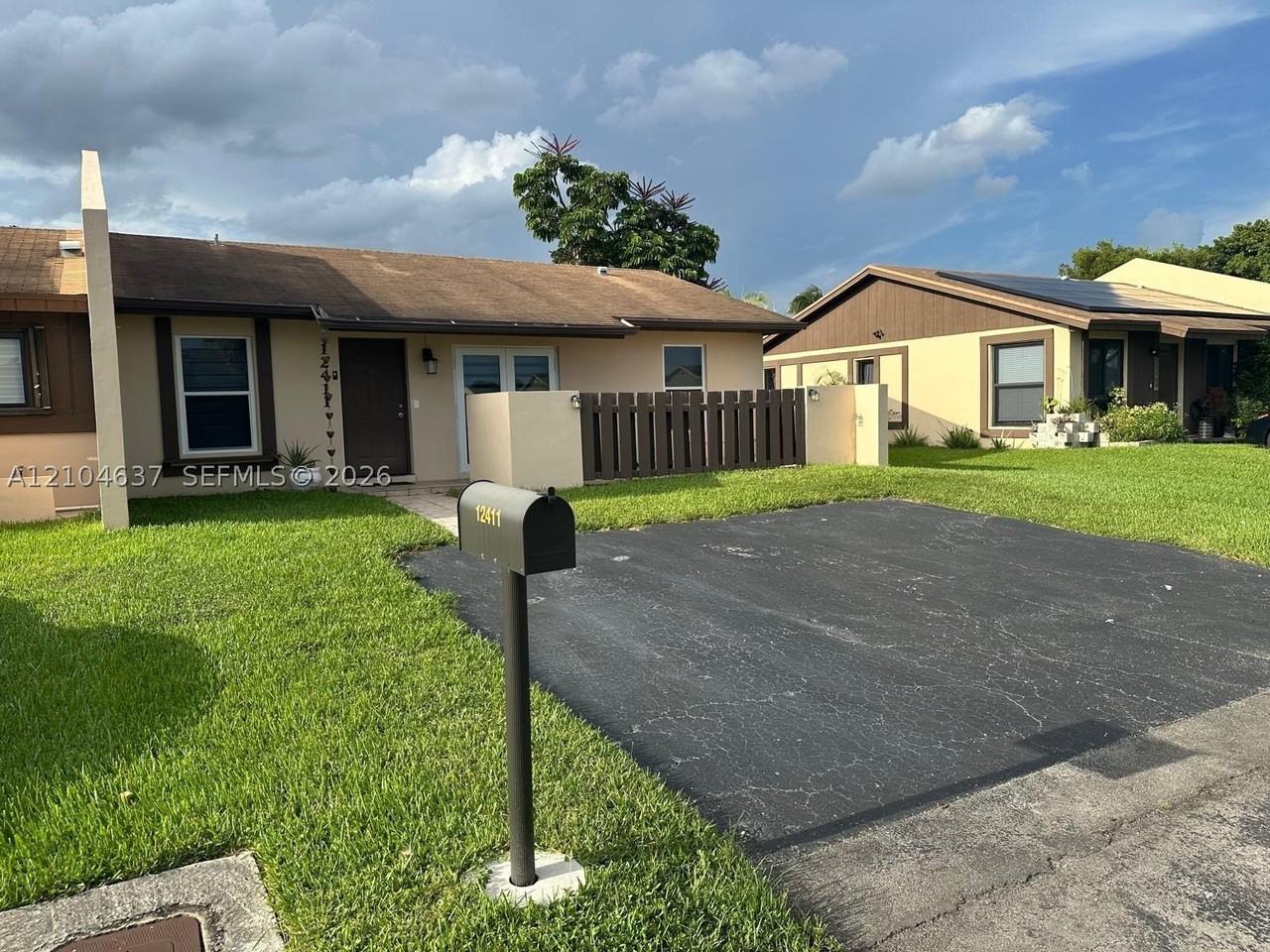 12411 Sw 110th S Canal Street Rd #0 - Photo 4 of 29