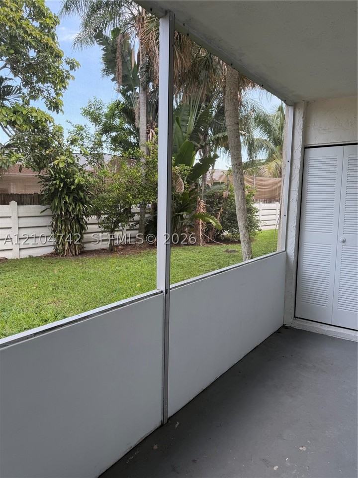 3777 NW 78 AVE #1A - Photo 5 of 21