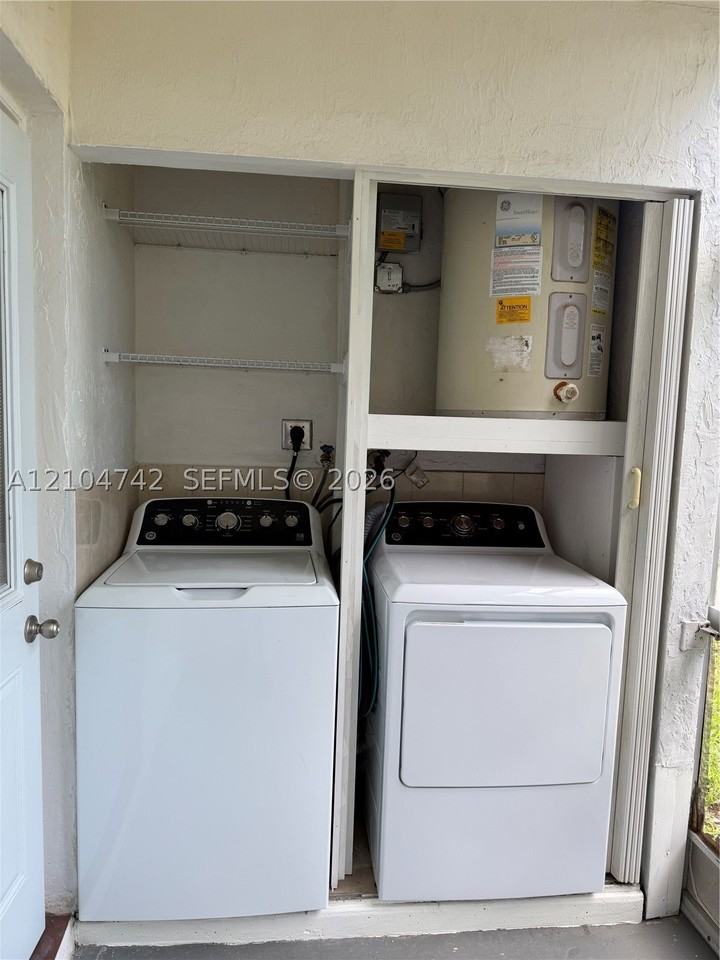 3777 NW 78 AVE #1A - Photo 7 of 21