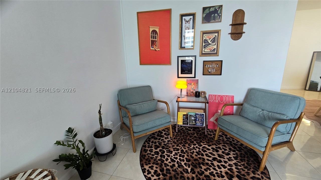 1000 West Ave #1204 - Photo 4 of 26