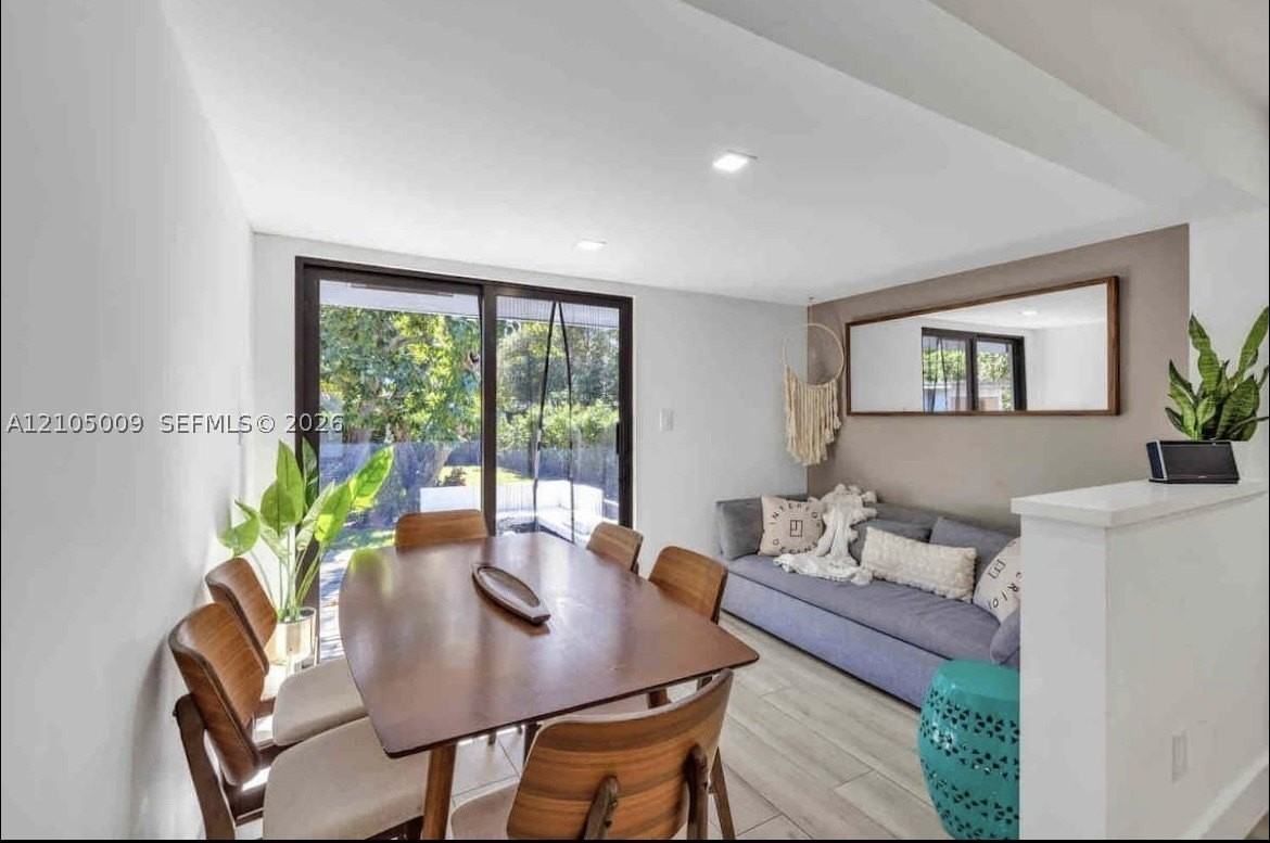 254 Nw 51st St - Photo 6 of 23