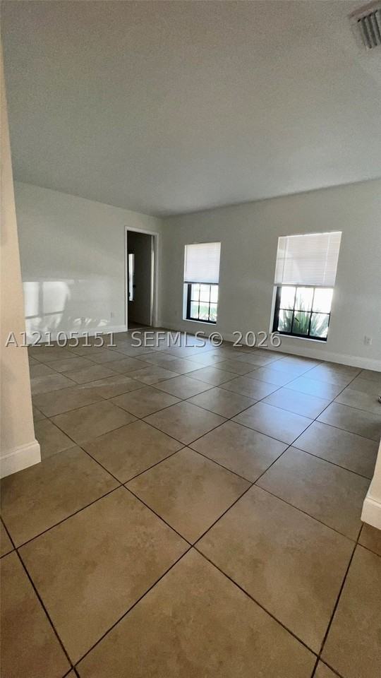 7500 Sw 133rd Ave - Photo 2 of 33