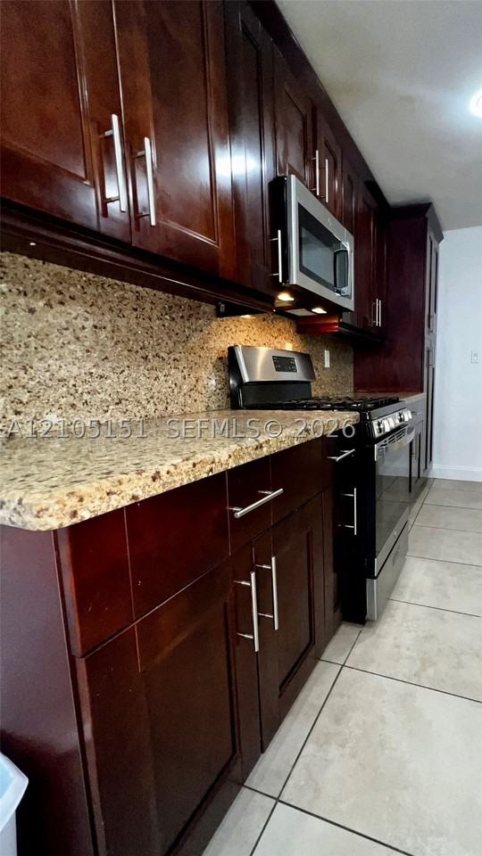 7500 Sw 133rd Ave - Photo 5 of 33
