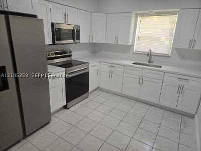 2208 Garfield St #B - Photo 2 of 7