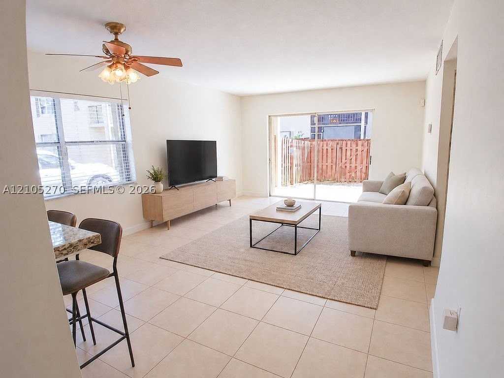 11289 Sw 88th St #114L - Photo 5 of 27