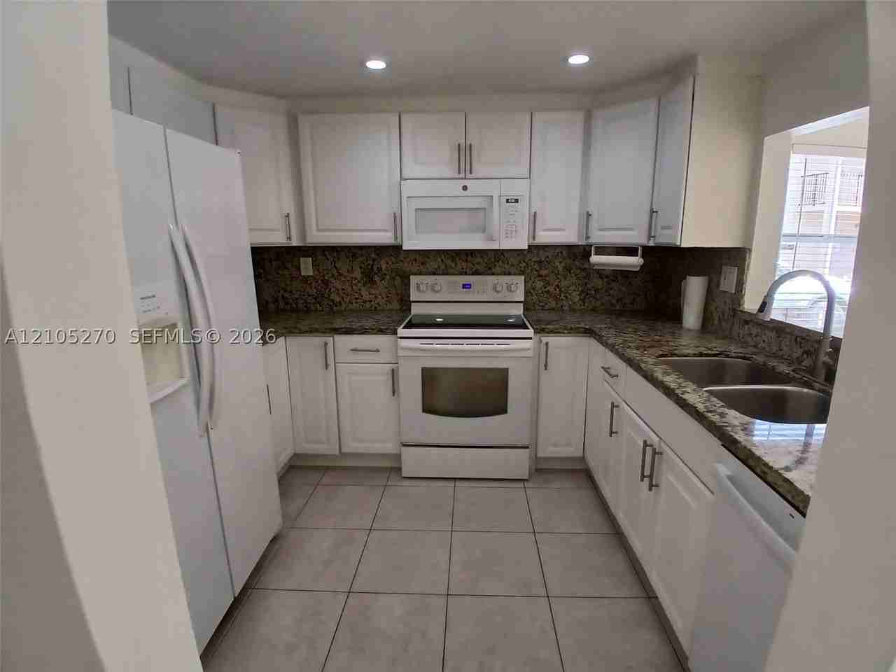 11289 Sw 88th St #114L - Photo 6 of 27