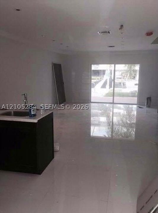 16529 Ne 26th Ave #4A - Photo 2 of 7