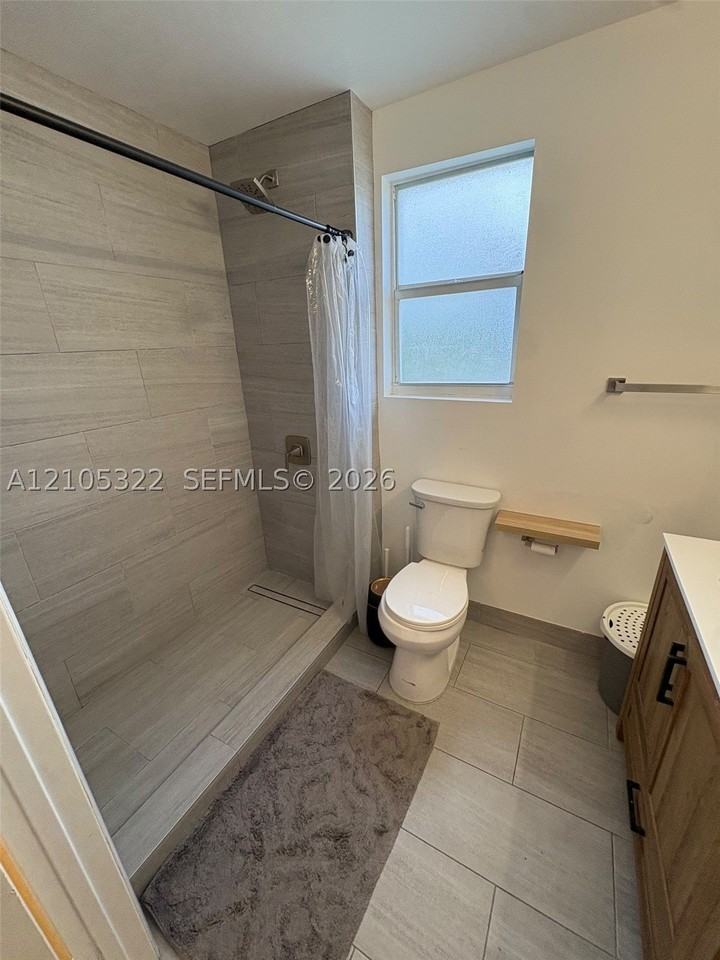 400 Sw 2nd St #307 - Photo 5 of 14