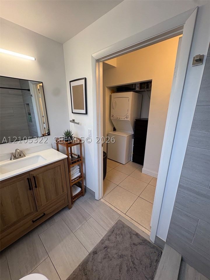 400 Sw 2nd St #307 - Photo 6 of 14