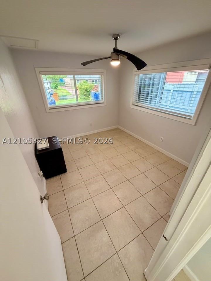 7110 Hope St - Photo 5 of 7