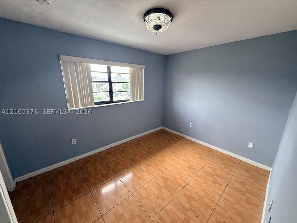 2260 W 55th St #12 - Photo 6 of 13