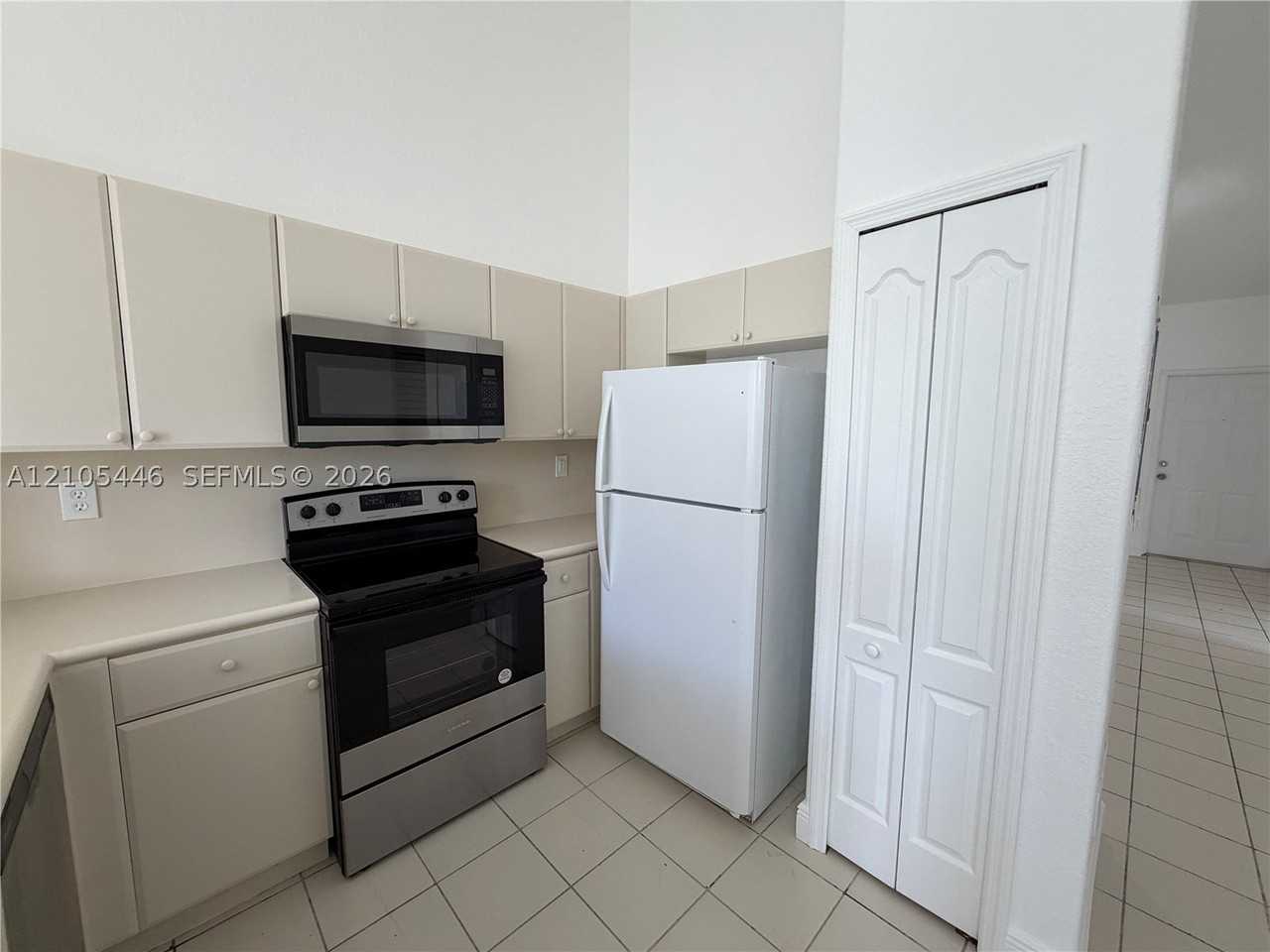 1692 Se 29th Ct #207 - Photo 5 of 21