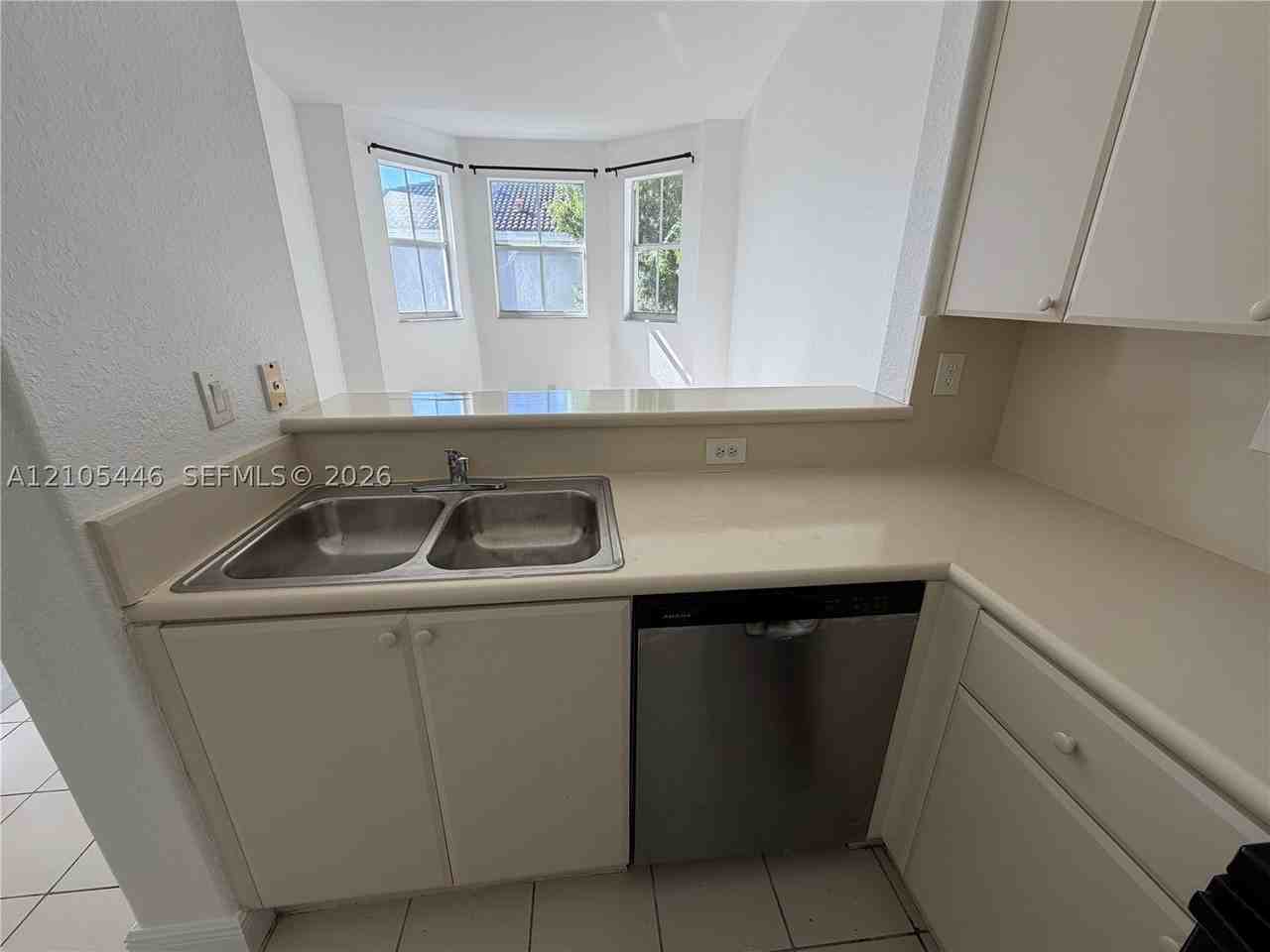 1692 Se 29th Ct #207 - Photo 6 of 21