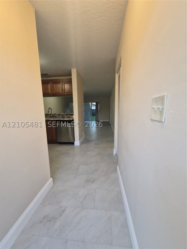 10909 Royal Palm Blvd #10909 - Photo 5 of 10