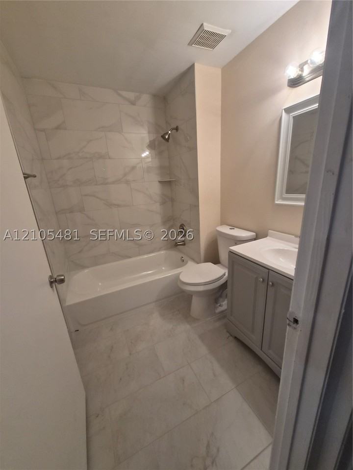 10909 Royal Palm Blvd #10909 - Photo 7 of 10