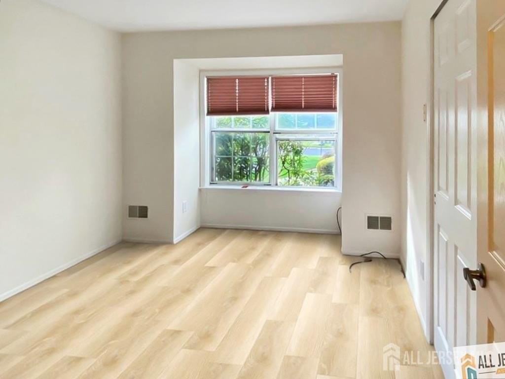 3 Edinburgh Dr #B - Photo 7 of 16