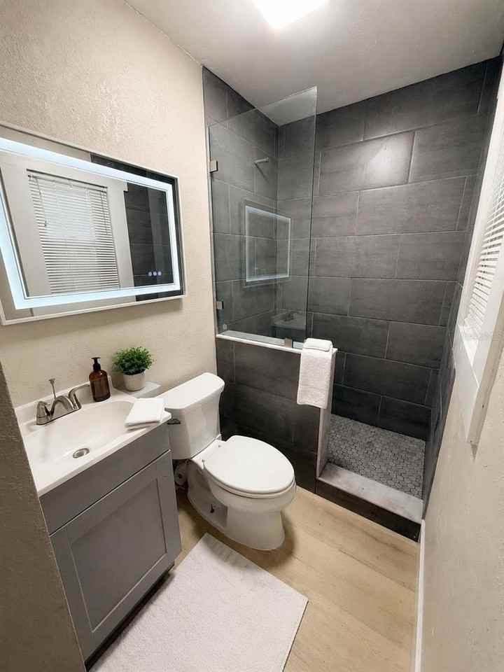 1617 43rd St S - Photo 2 of 19