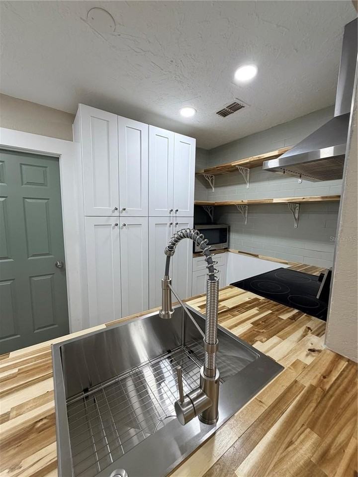 1617 43rd St S - Photo 4 of 6