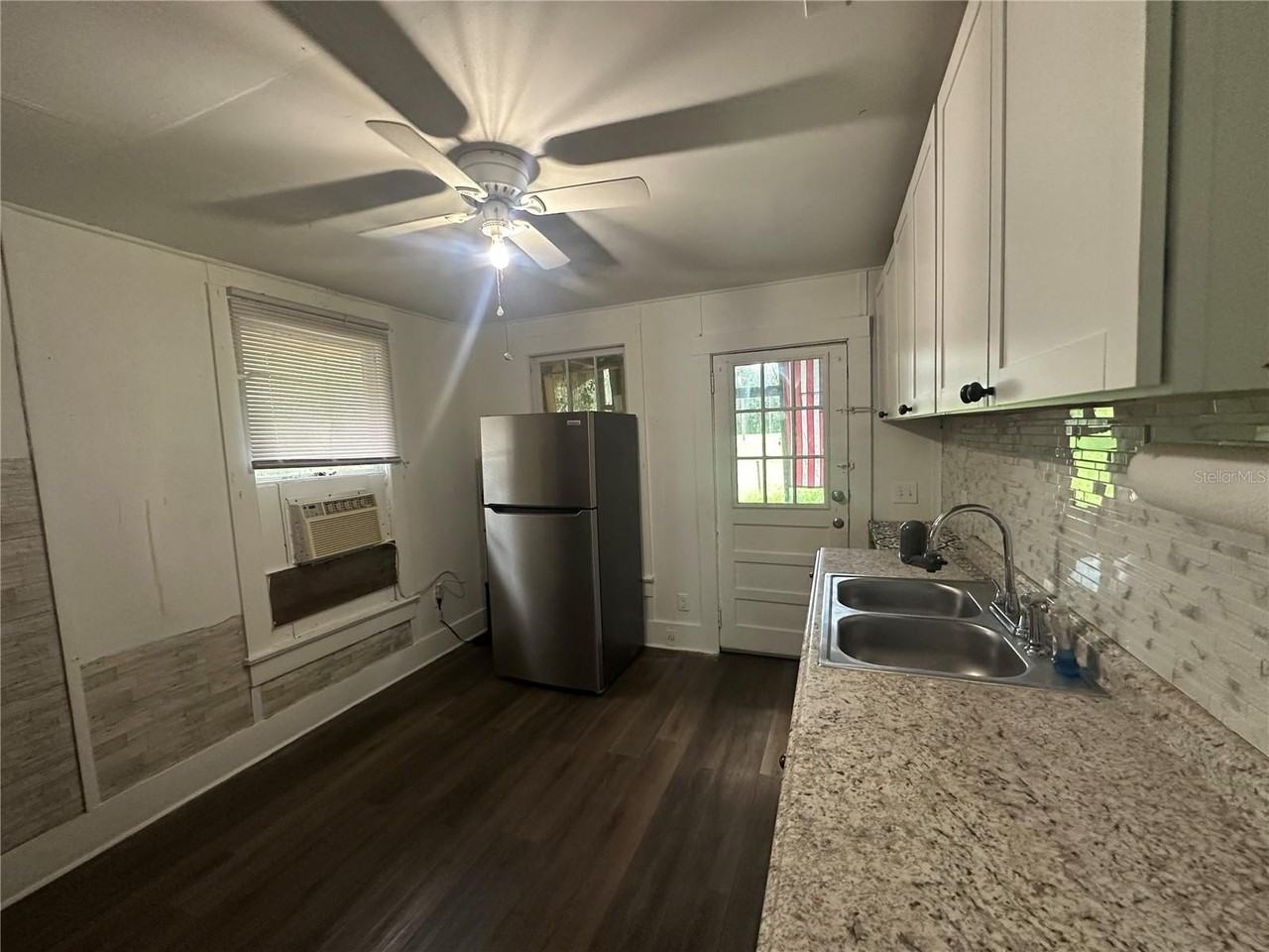 8725 N Silver Lake Rd - Photo 7 of 10