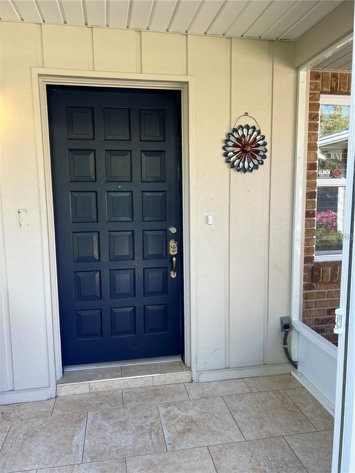 403 Virginia St - Photo 5 of 44