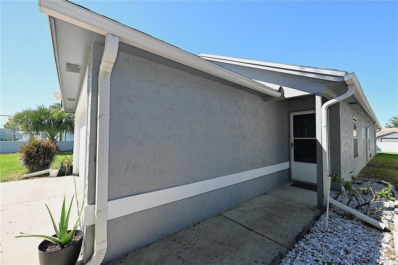 2118 Sandy Hook - Photo 3 of 39