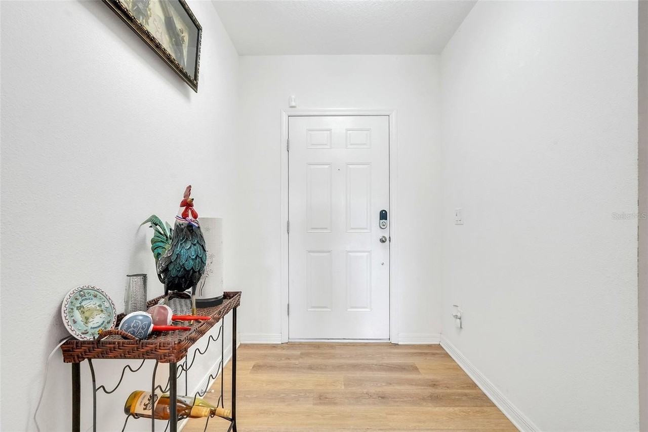 639 Samuel Pl - Photo 2 of 37