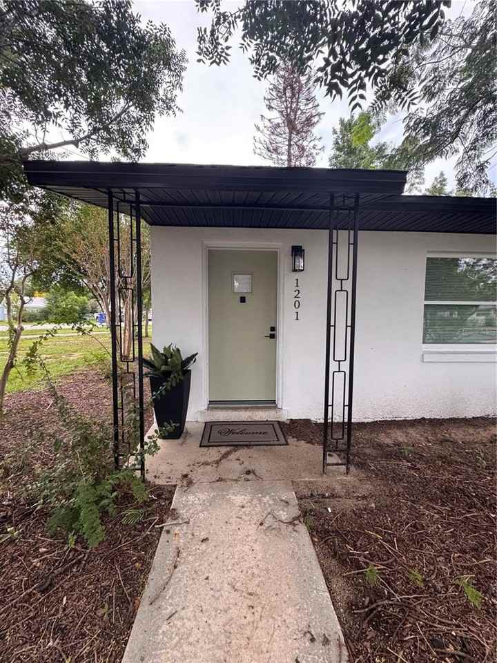 1201 Sherman Ave - Photo 5 of 24