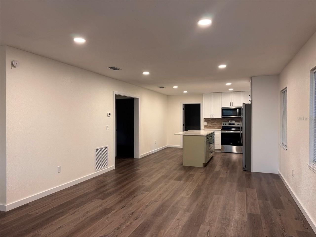 1201 Sherman Ave - Photo 6 of 24
