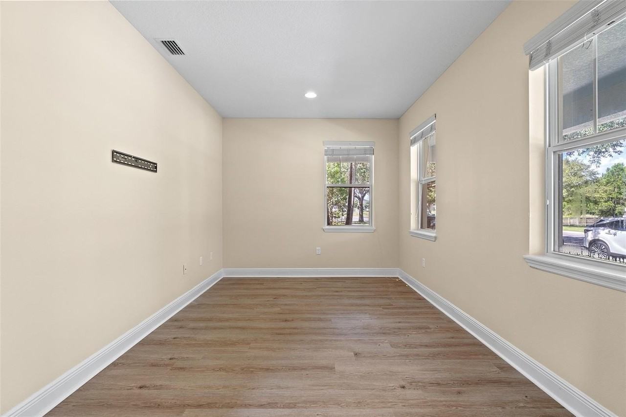 3353 Schoolhouse Rd - Photo 6 of 34