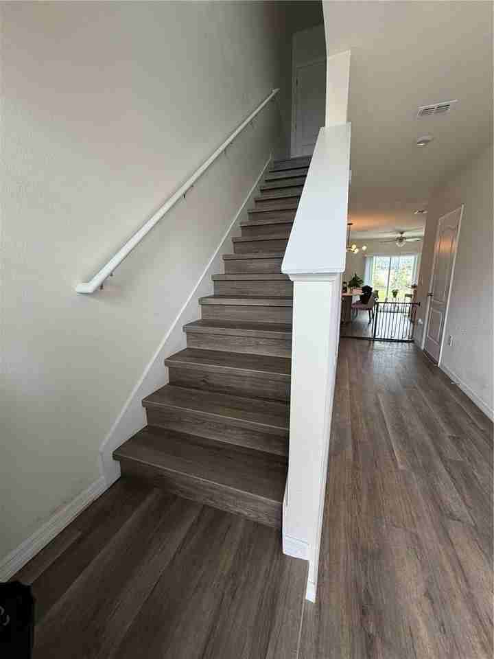 1241 Balsam Dr - Photo 3 of 34